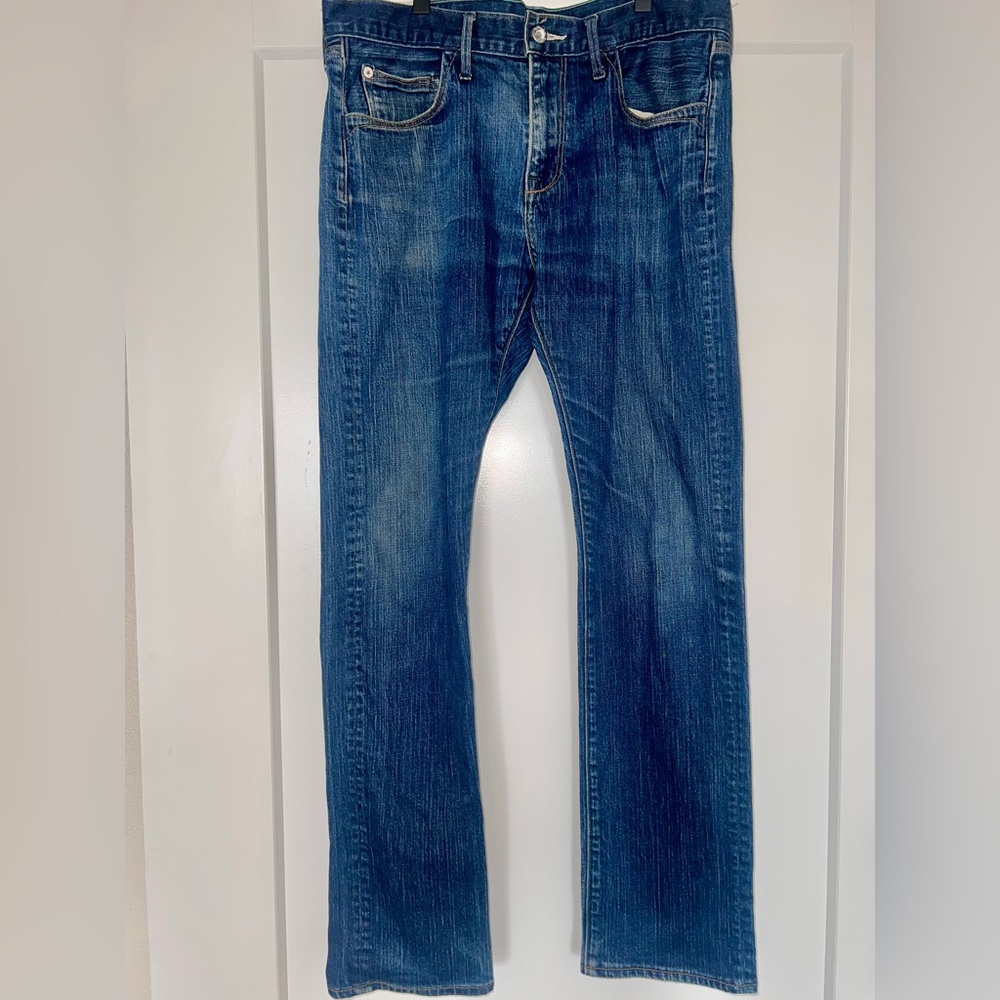 LOOMSTATE organic cotton “manifest” jeans, straight leg, medium wash, size 33